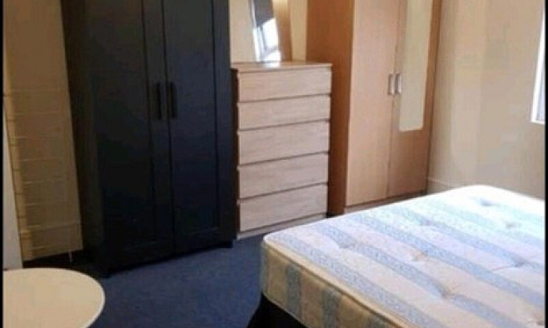 Spacious Double Room...
