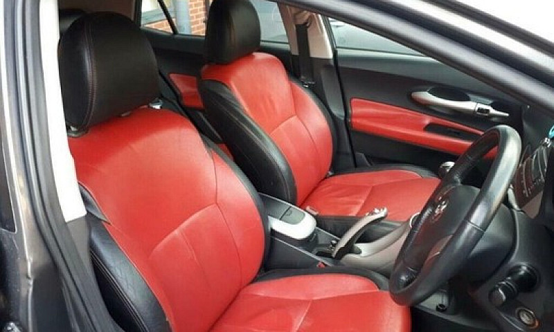 Toyota Auris ...