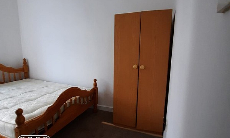 Spacious 1 Bed Flat ...