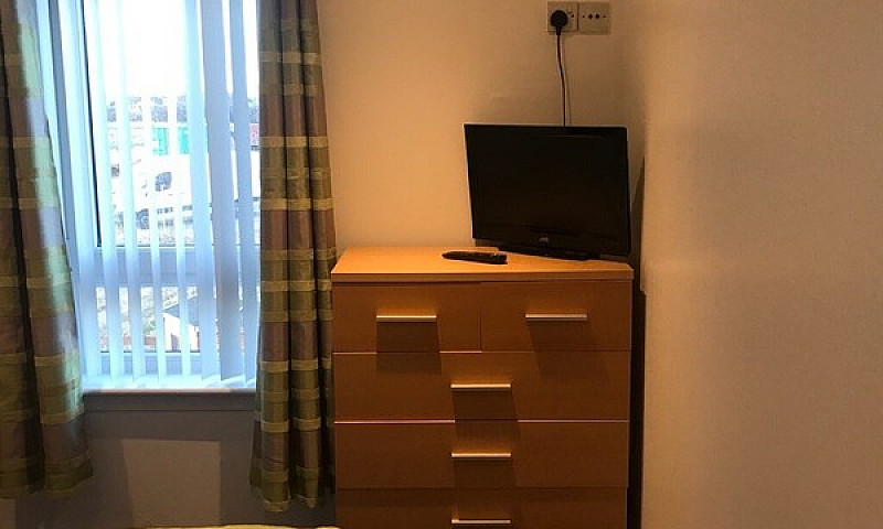 1 Bed Room Prunier P...