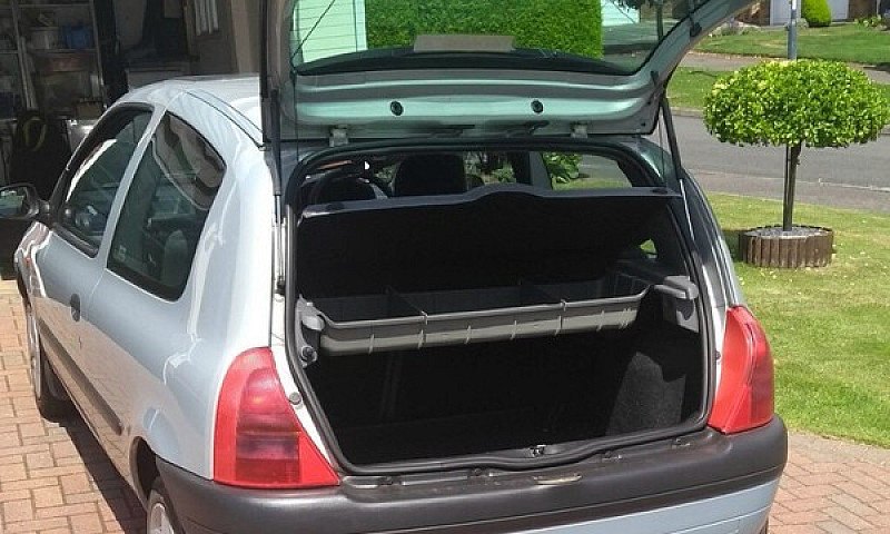 Renault, Clio, Hatch...