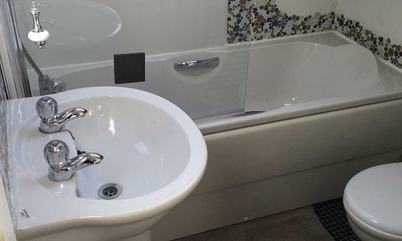 Ensuite Double Room ...