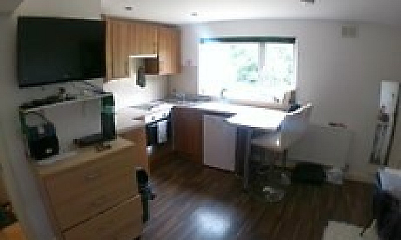 Hertfordshire - Full...