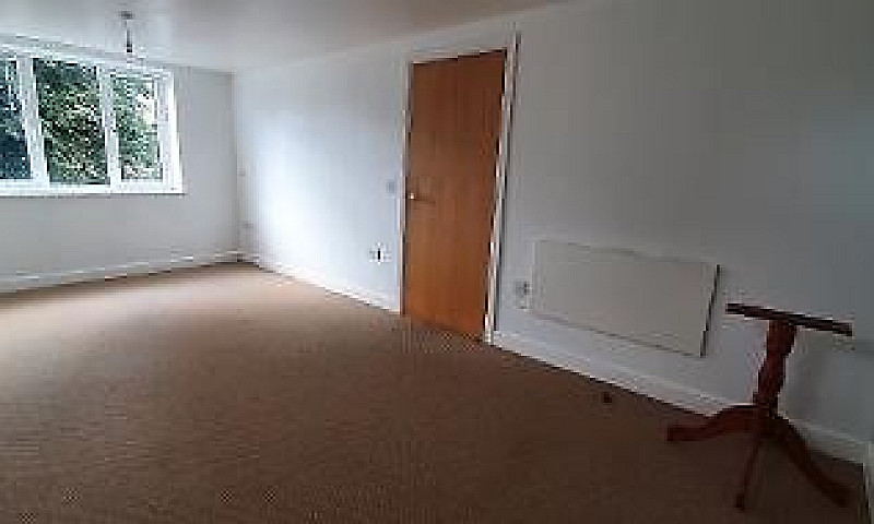 2 Bed Apartment, Nea...