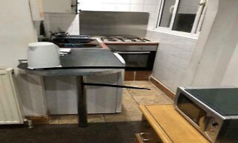 Spacious Studio In A...
