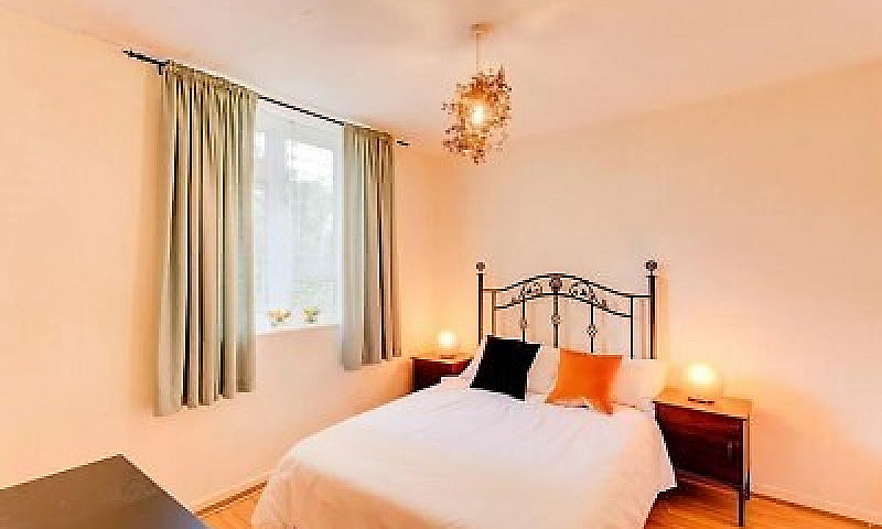 '*Streatham* - Doubl...