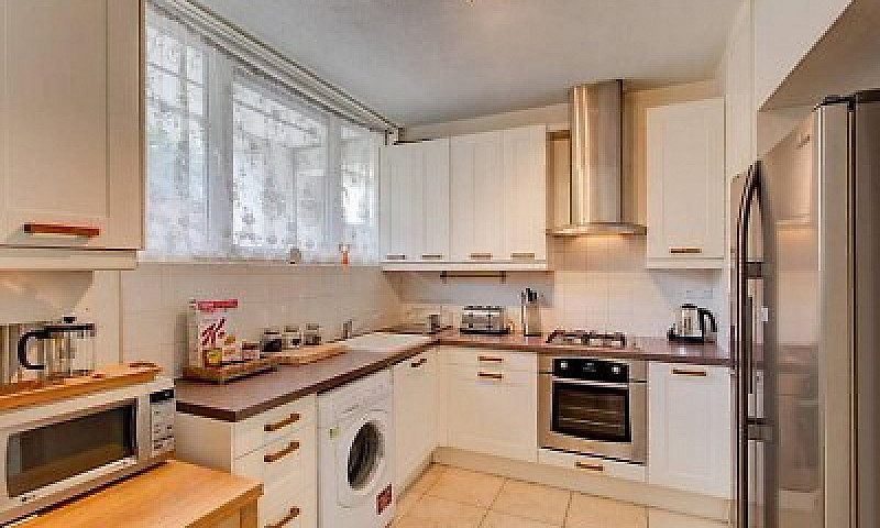 '*Streatham* - Doubl...