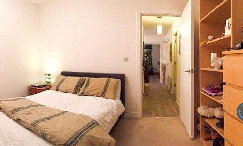 1 Bedroom In Wapping...