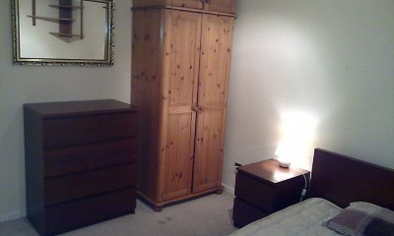 2 Bedroom Flat To Re...