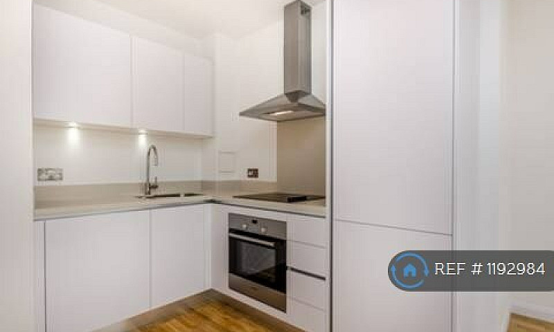1 Bedroom Flat In No...