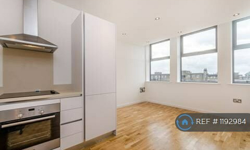 1 Bedroom Flat In No...