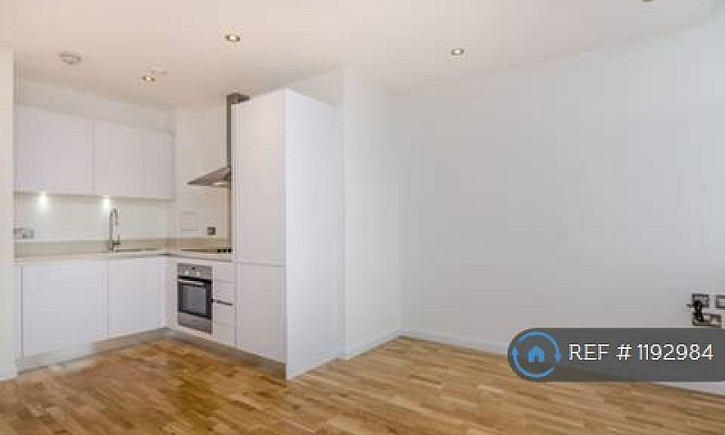 1 Bedroom Flat In No...