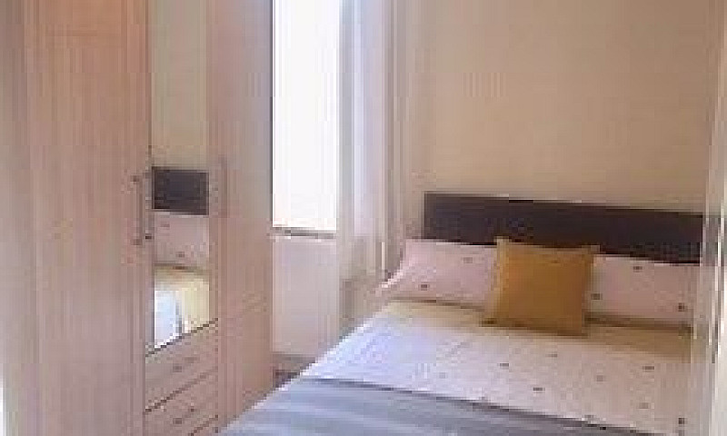 2 Bedroom Flat In Sc...