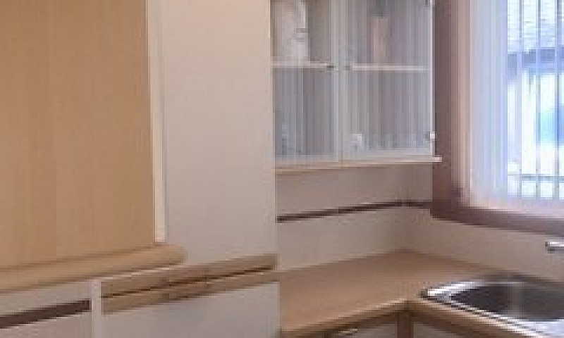 2 Bedroom Flat In Sc...