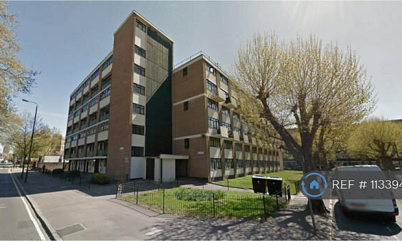 3 Bedroom Flat In Ro...