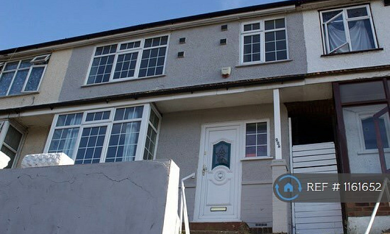 4 Bedroom House In L...