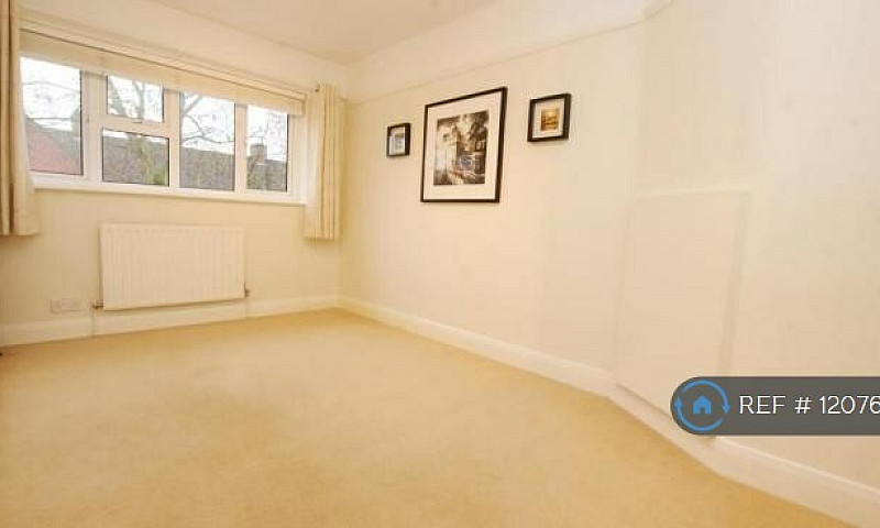 3 Bedroom House In L...