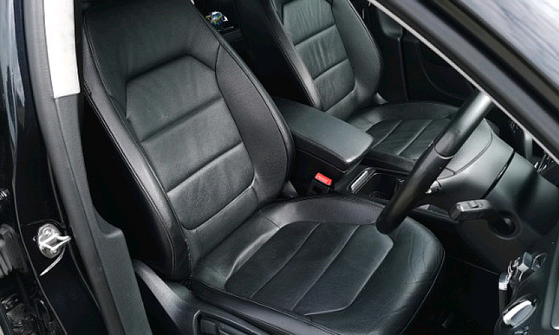 2014 Volkswagen Pass...