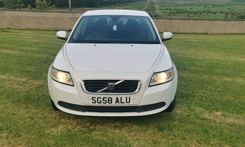 Late 2008 Volvo S40 ...