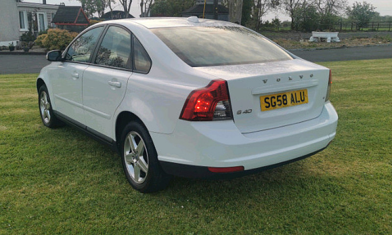 Late 2008 Volvo S40 ...