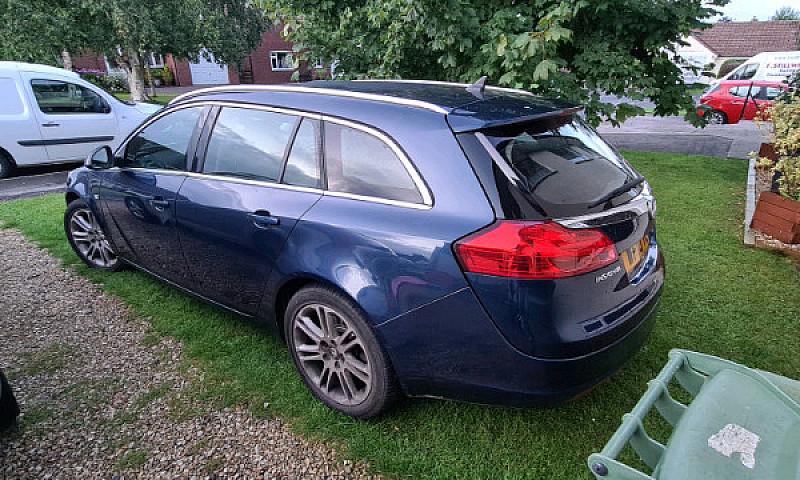 Vauxhall Insignia Es...