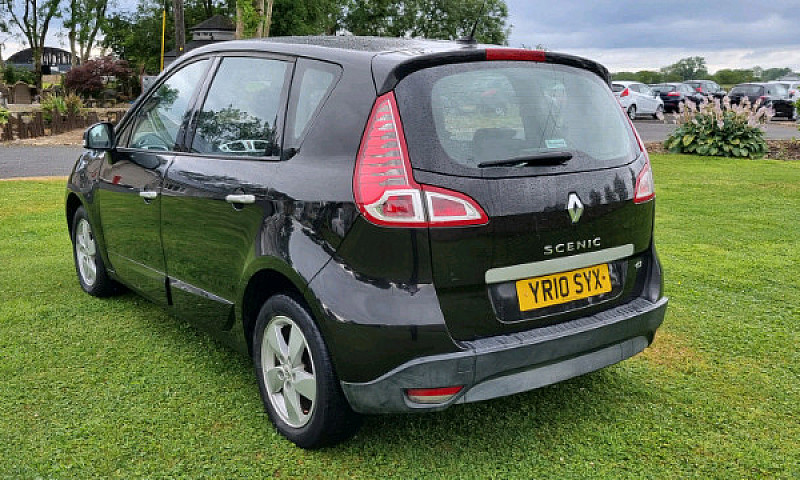 2010 Renault Scenic ...