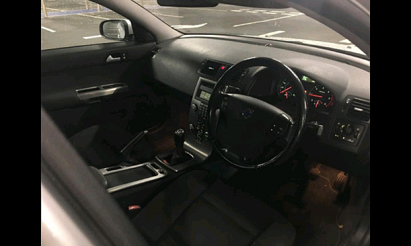Volvo V50...