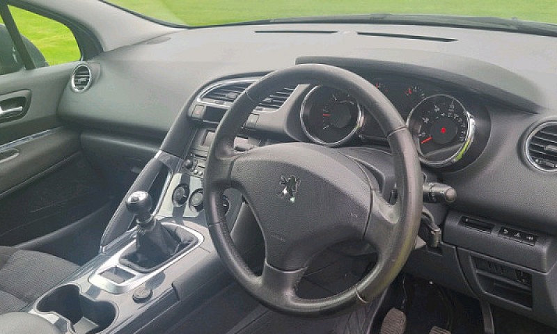 2010 Peugeot 3008 1....