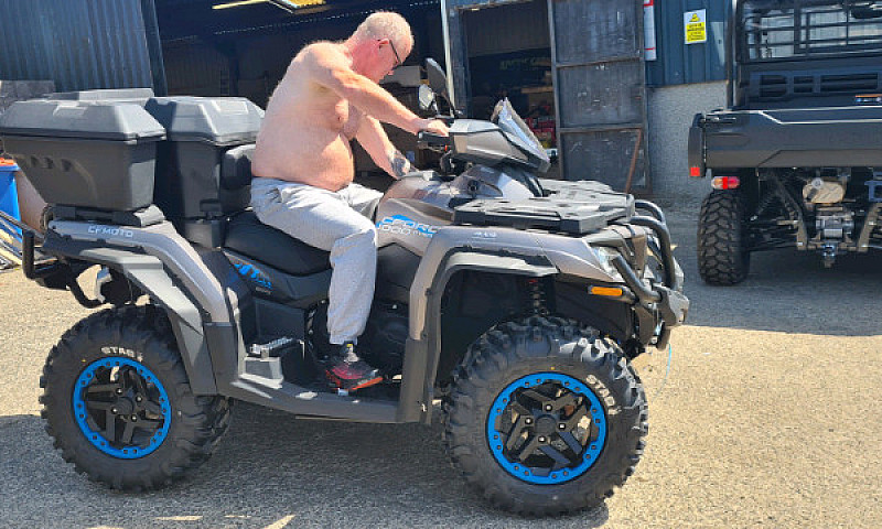 Atv 4X4...