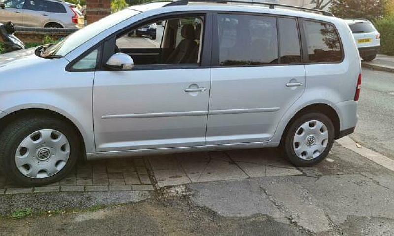 Volkswagen Touran Au...