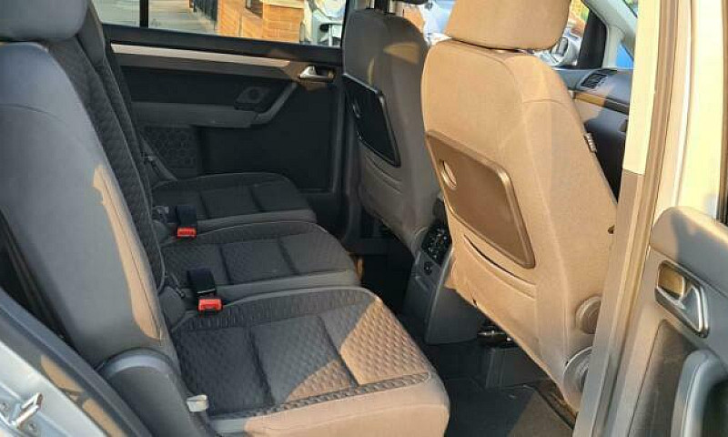 Volkswagen Touran Au...