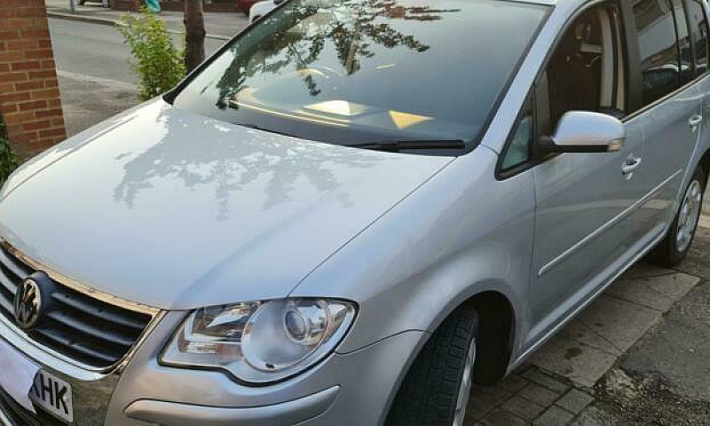 Volkswagen Touran Au...