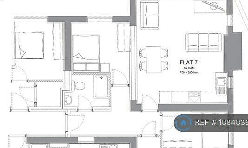 2 Bedroom Flat In Po...