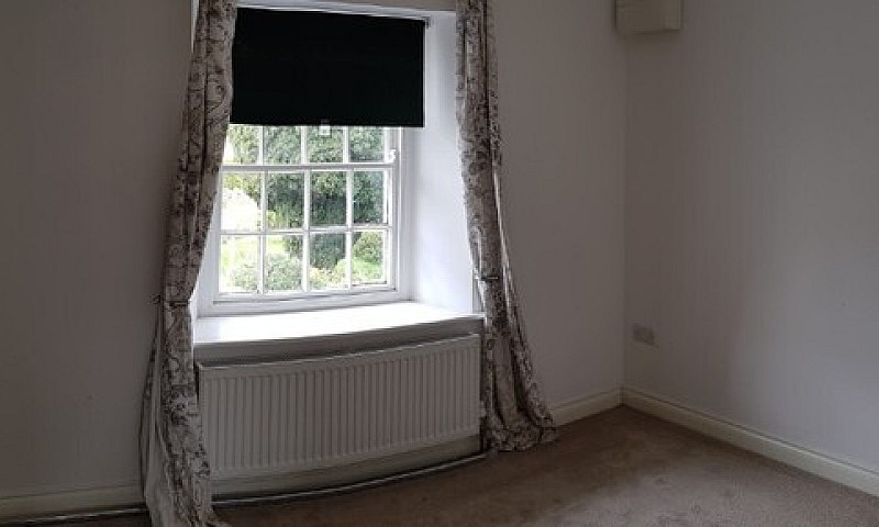 1 Bedroom Flat. Bill...