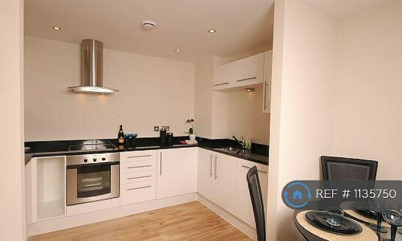 1 Bedroom Flat In Ic...