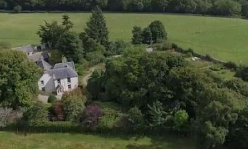 Country House On Nor...