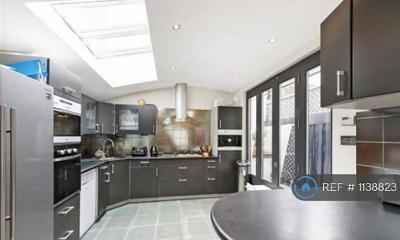 4 Bedroom House In L...