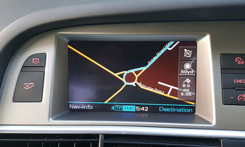 Audi A6...