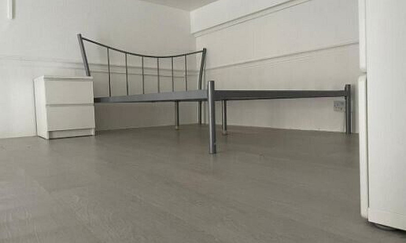 '*Double Mezzanine S...
