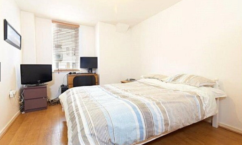 2 Bed Flat Brixton...