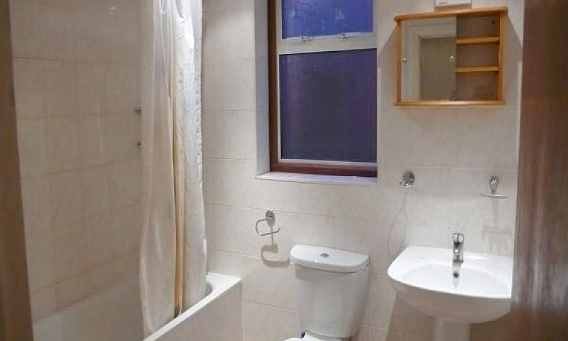 Stunning Four Bedroo...