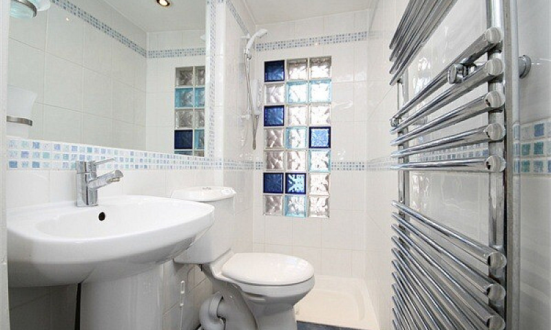 2 Beds 2 Baths Flat ...