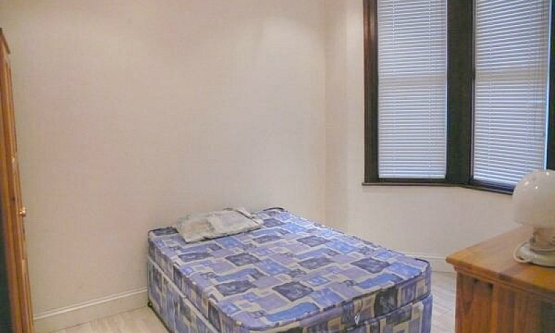 Stunning Four Bedroo...