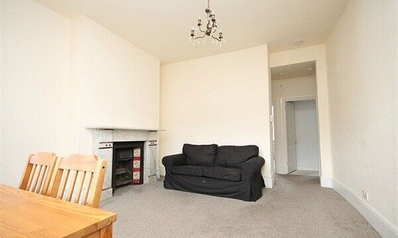 2 Beds 2 Baths Flat ...