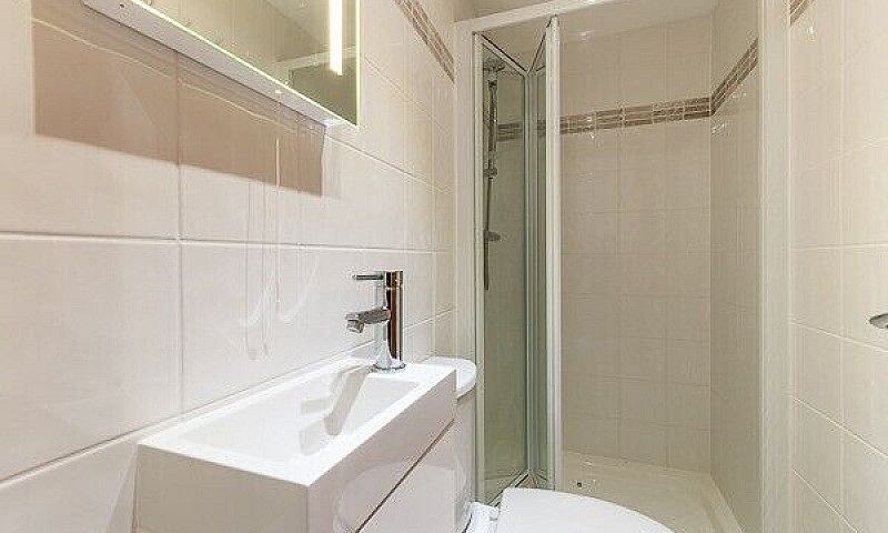 Amazing Studio Flat ...