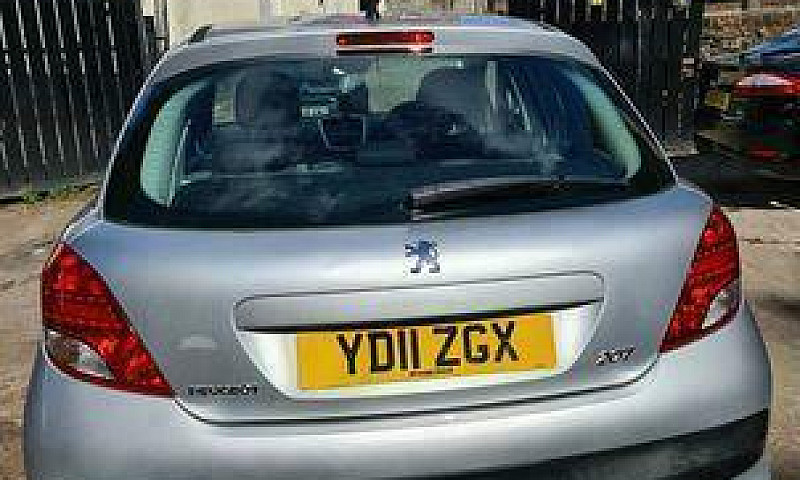 2011 Peugeot 207 Act...