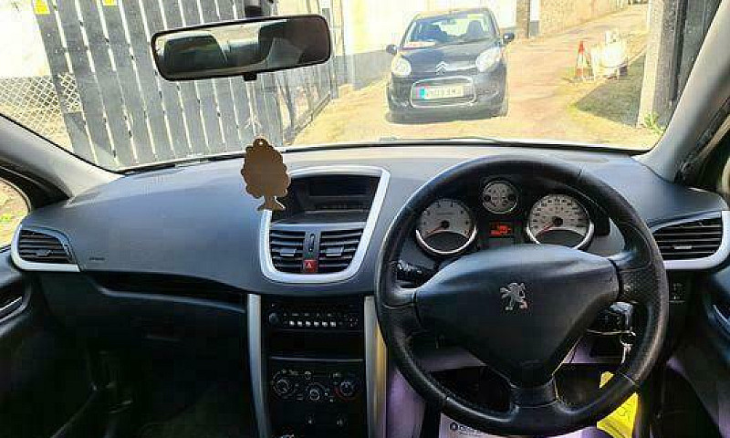 2011 Peugeot 207 Act...