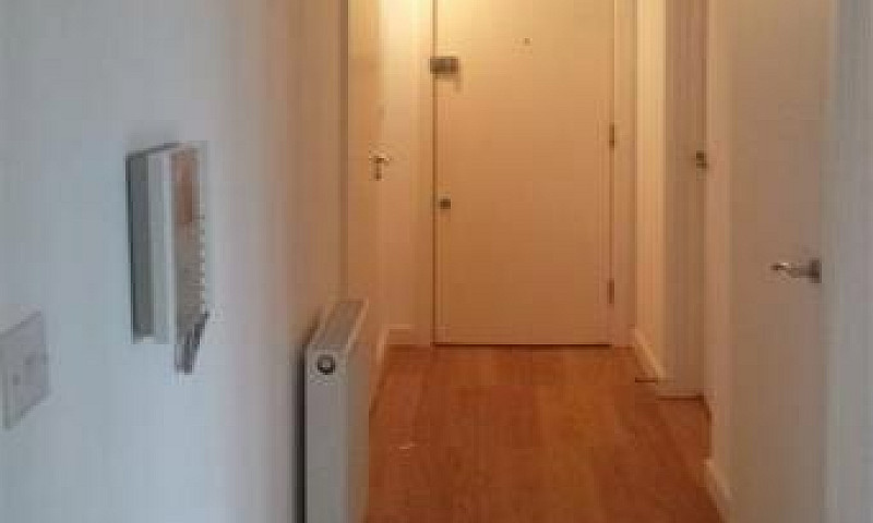 1 Bedroom Flat In Ta...