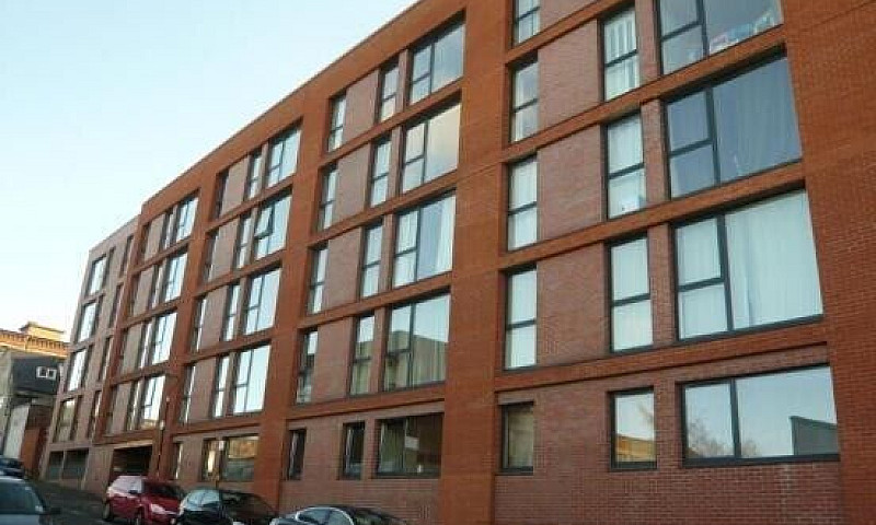 **Ground Floor Flat*...