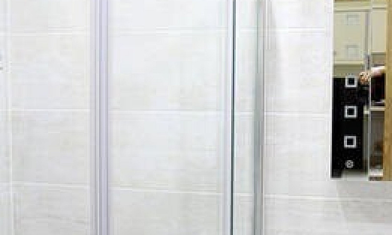 Luxury One Bedroom S...
